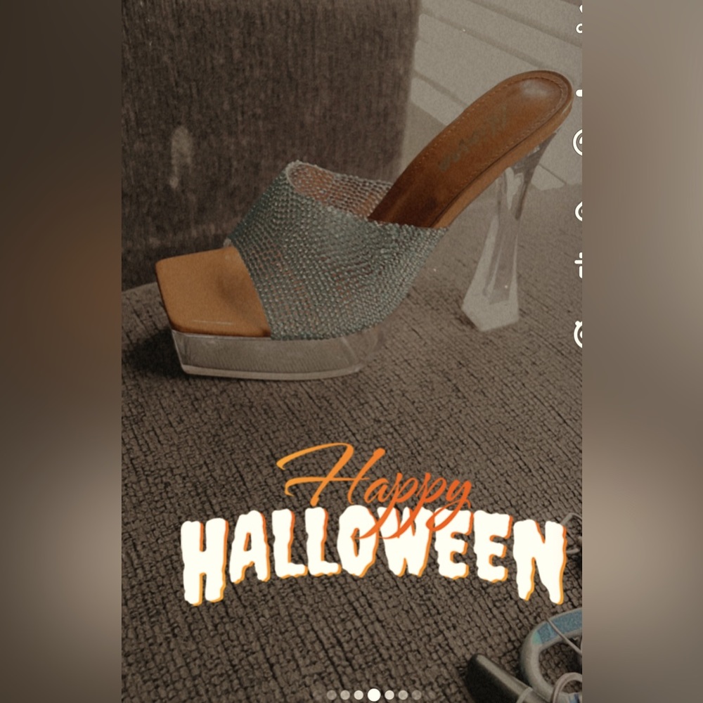 Personalized heels